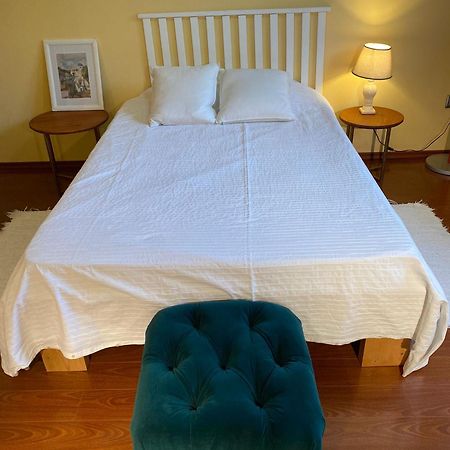 Cosy Bedroom For 2 With Balcony In A Family Villa Turnu Măgurele Esterno foto