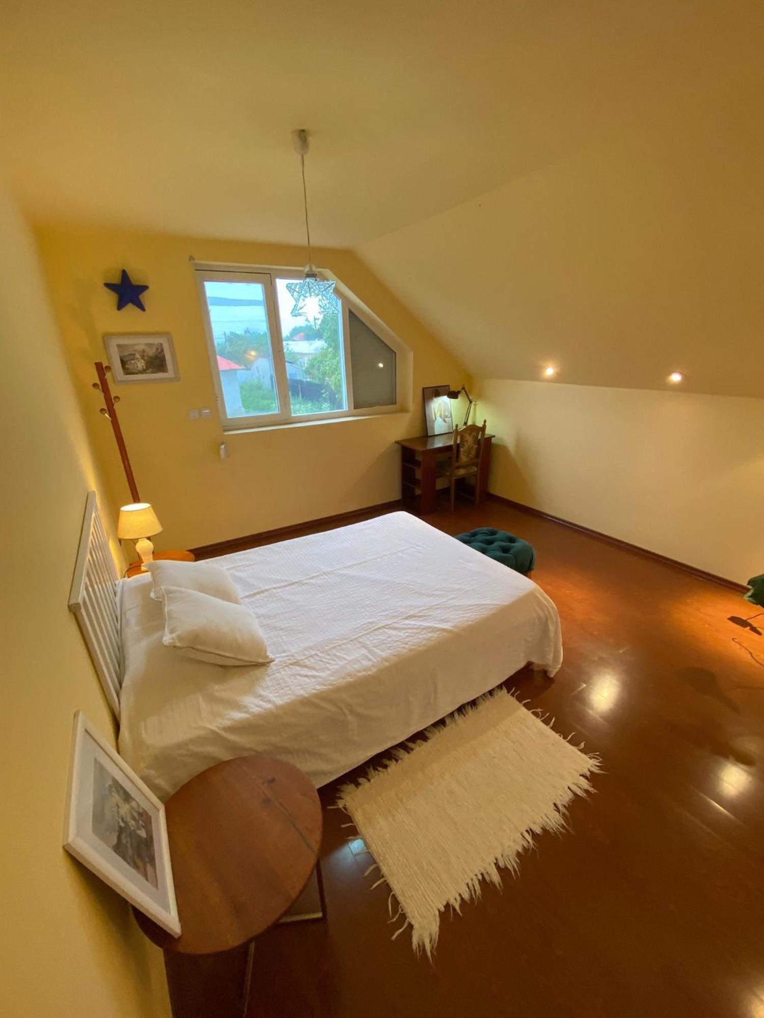 Cosy Bedroom For 2 With Balcony In A Family Villa Turnu Măgurele Esterno foto