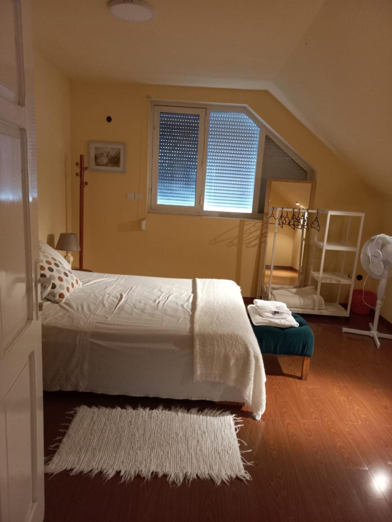 Cosy Bedroom For 2 With Balcony In A Family Villa Turnu Măgurele Esterno foto